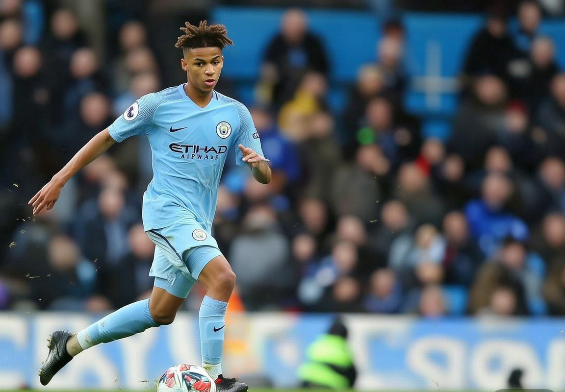 曼城3-0水晶宫：福登回勇谢尔基闪耀，紧追阿森纳英超争冠白热化